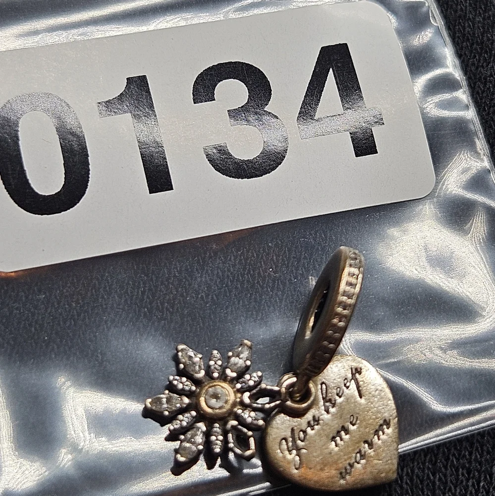 Pandora Charm You Keep Me Warm Snowflake Heart Dangles Silve4 925 ALE